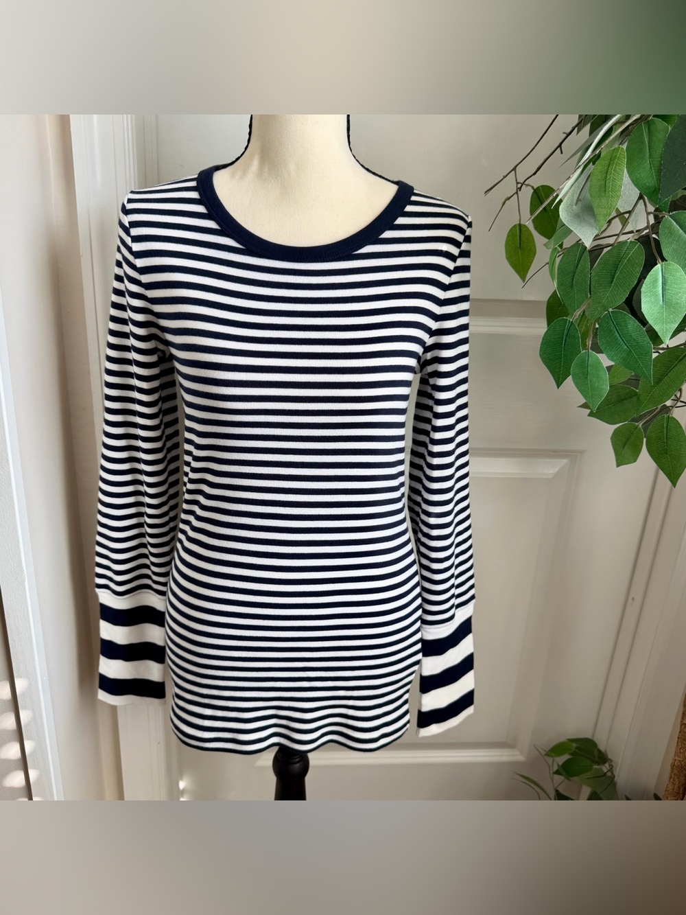 J. Crew Slim Perfect Fit Long Sleeve T-Shirt With Long Cuffs Navy White Sz M